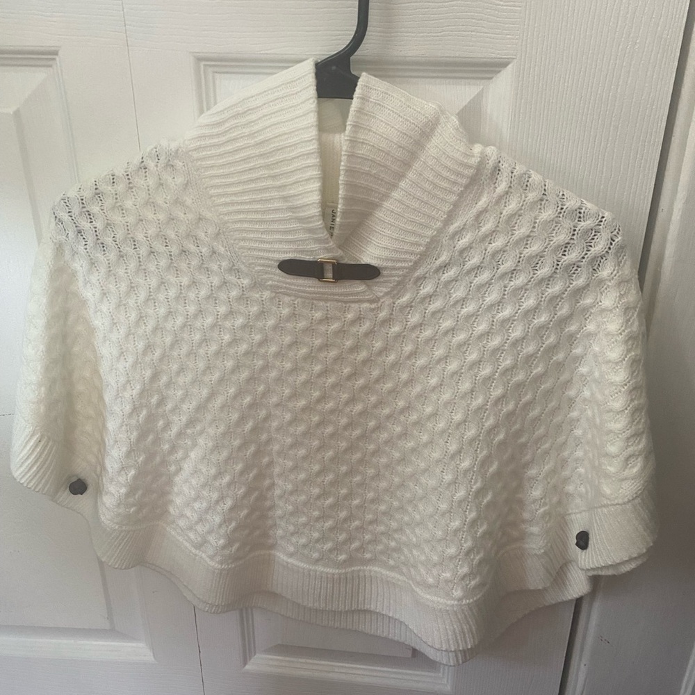 Janie and Jack girls cape. Size 4. Never worn!